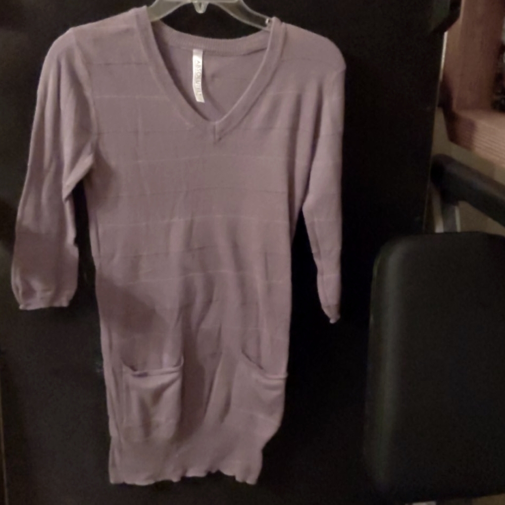 Light weight sweater